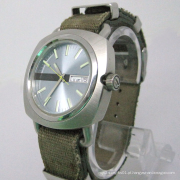 Relógio de aço inoxidável com alça de pano (HLSL-1025)